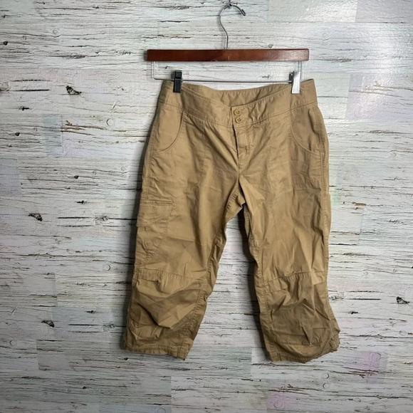 The North Face Women’s Khaki Cargo Capri Pants Size 4  tan - Picture 1 of 11